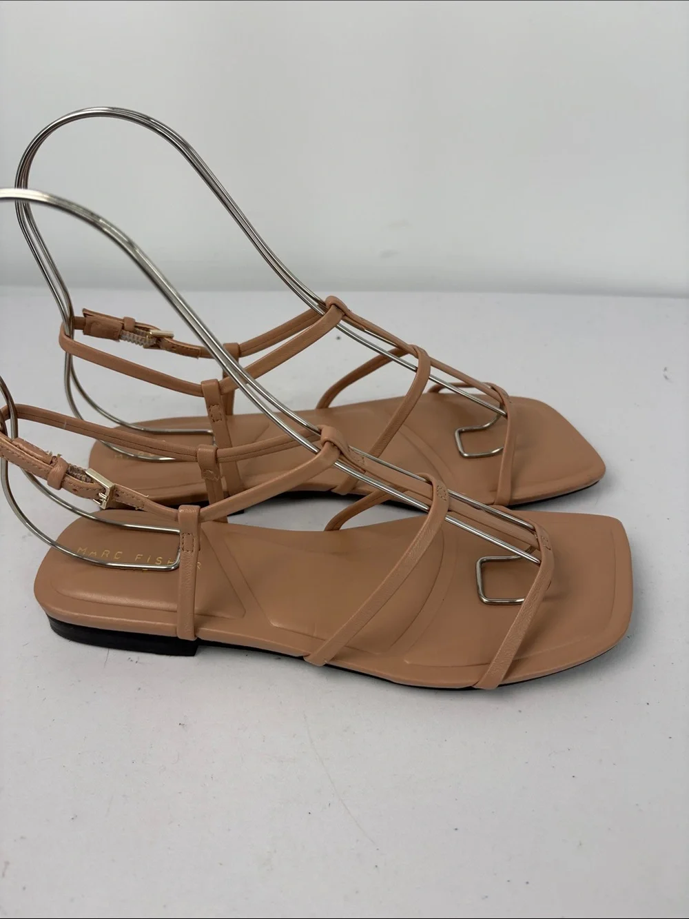 ☘️ Marc Fisher mlmarris Beige Strappy Square-Toe Flat Sandals